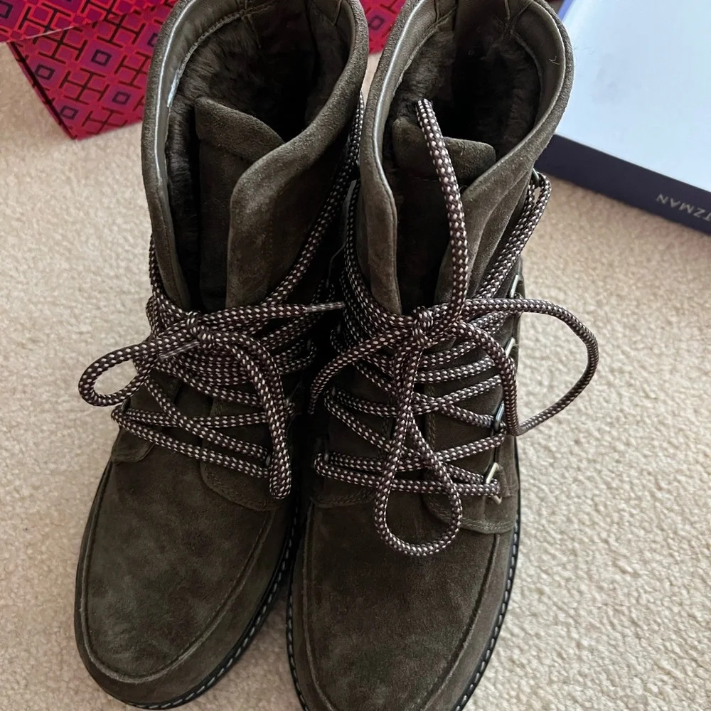 Stuart Weitzman Below Deck Ankle Chunky Lace Up Platform Hiking Boots Size 9 - Picture 3 of 7